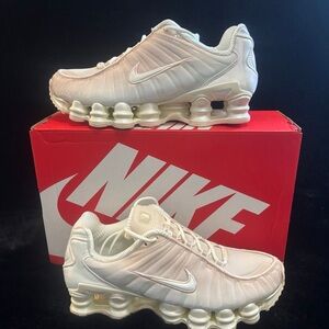 Nike Shox TL Women’s - Casual Shoe